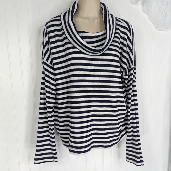 GAP Waffle Knit Striped Cowl Neck Thermal Top Sz L - Picture 2 of 14